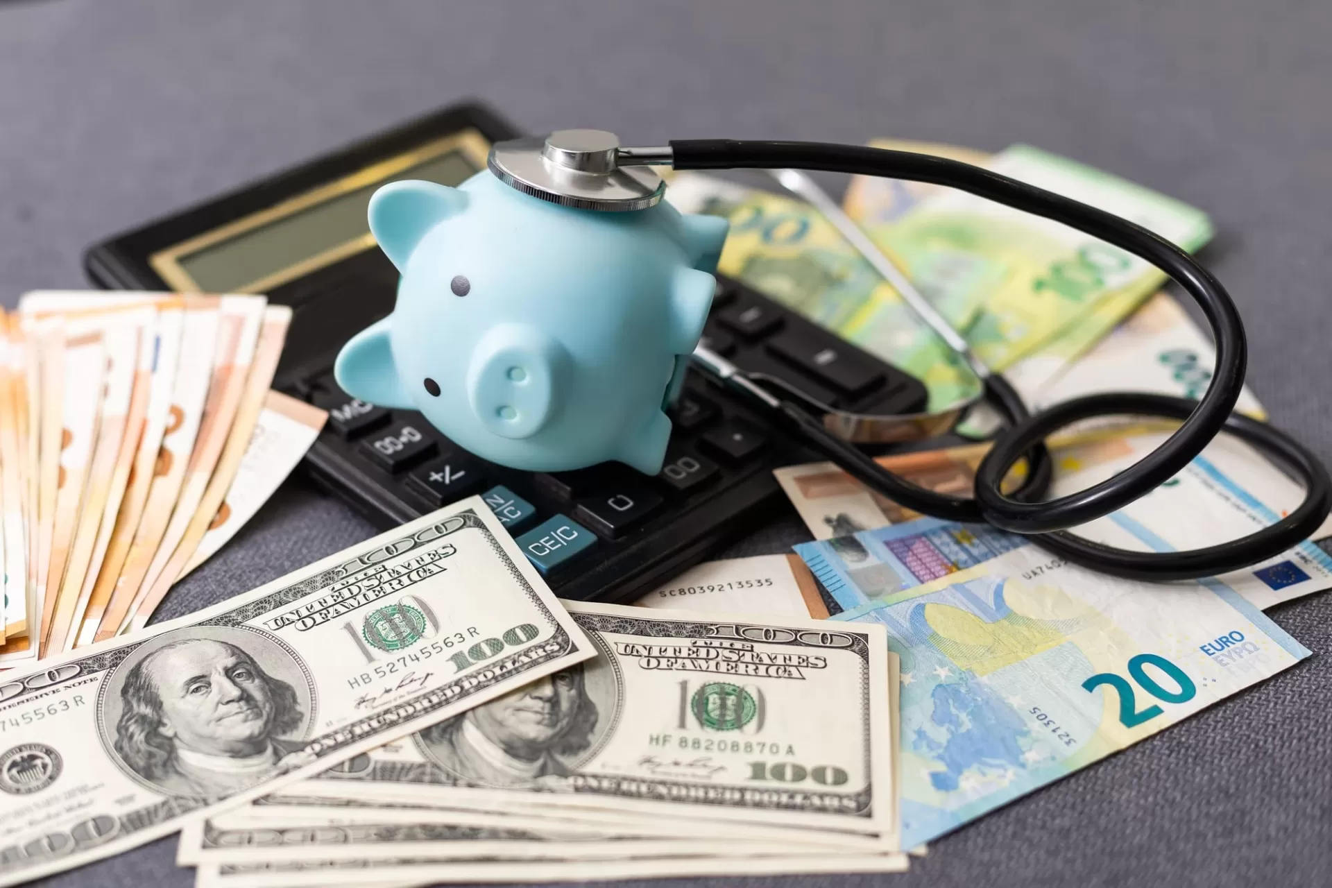 Khi tiền bạc gánh vác tinh thần: Xây dựng sức khỏe tài chính toàn diện